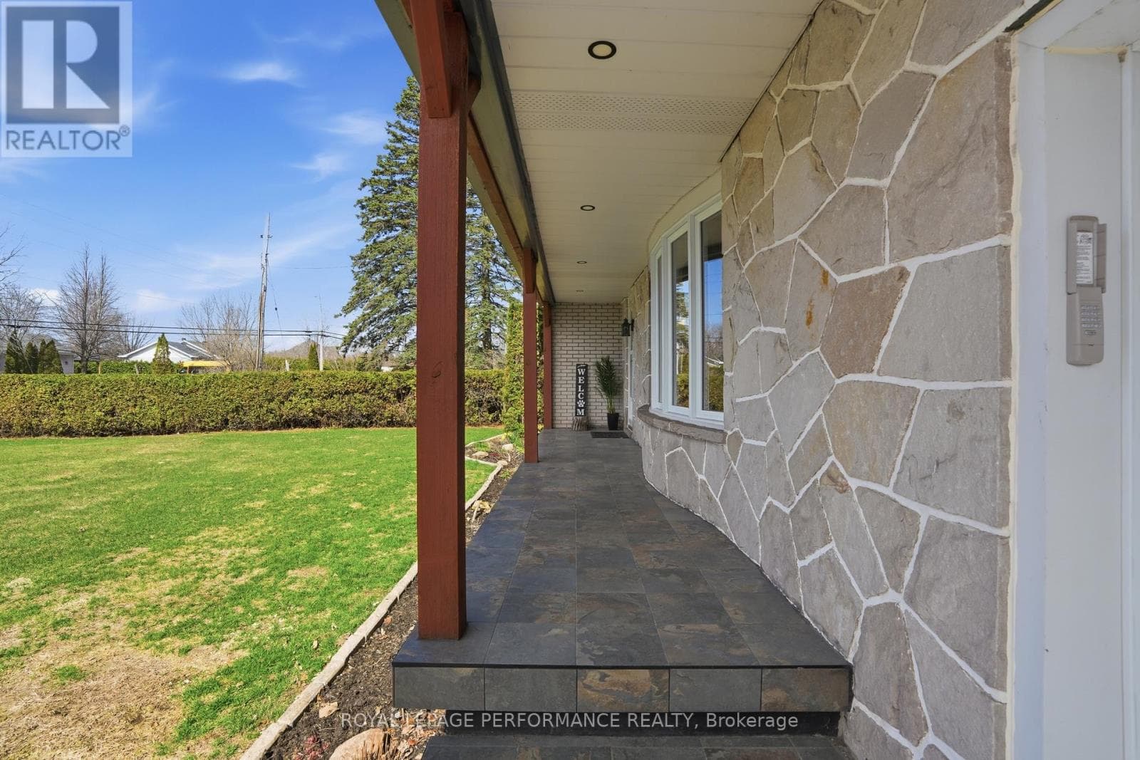 3595 FRONT ROAD, Cornwall — photo 4
