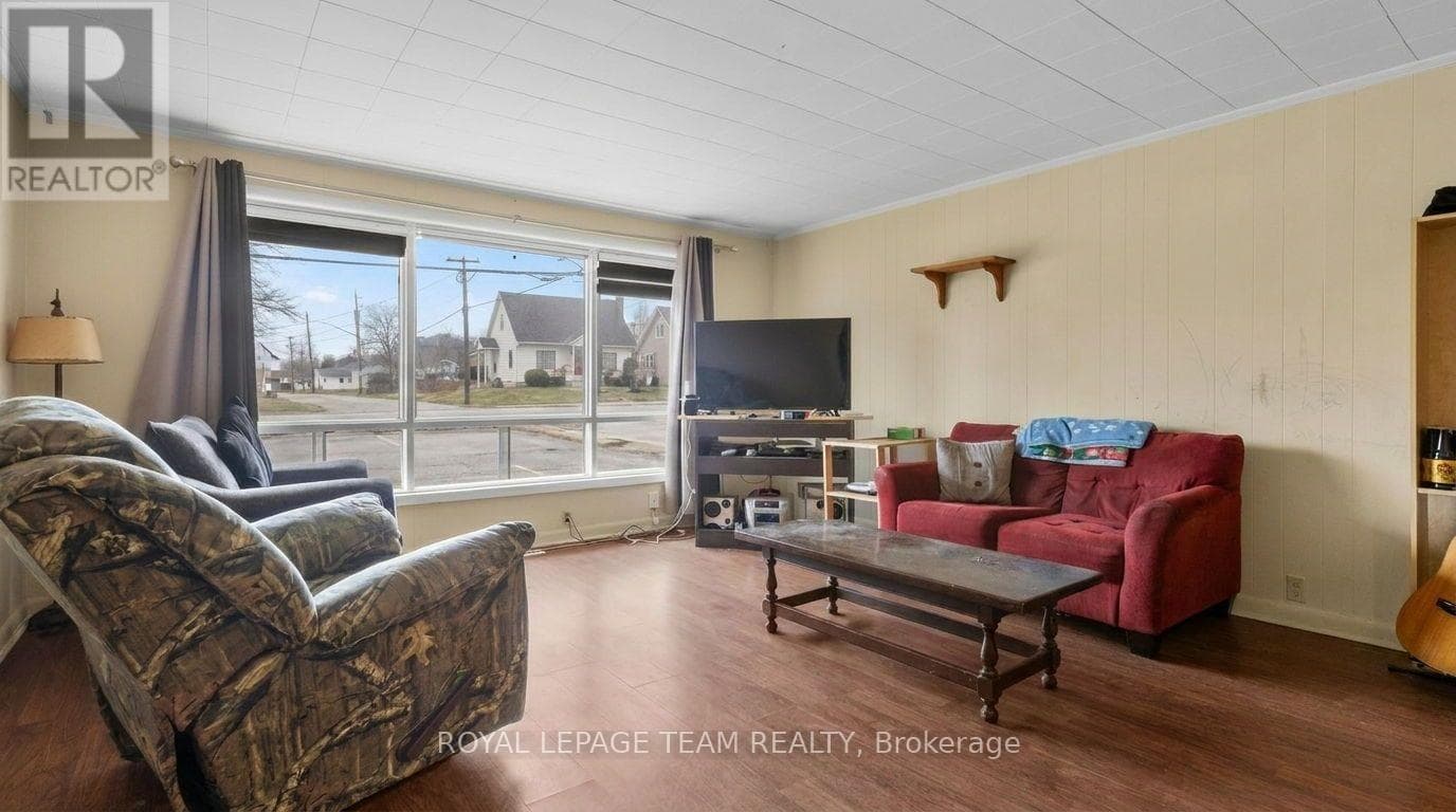 47 DANIEL STREET S, Ottawa — photo 4