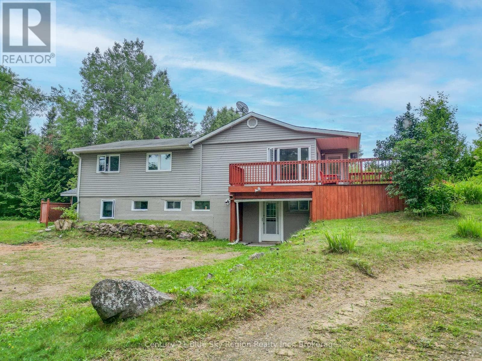 525 MAPLE ROAD, North Bay — photo 2