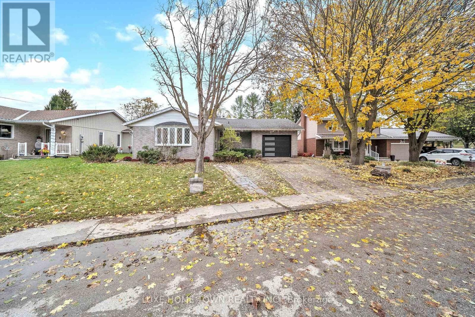 5 CENTENNIAL DRIVE, Toronto — photo 2