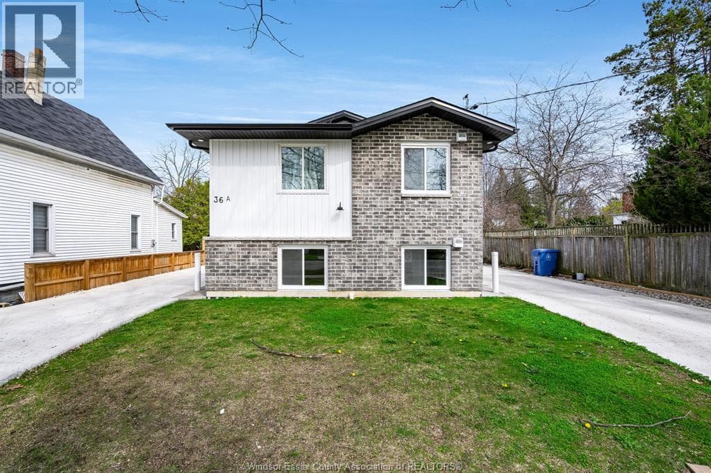 36 Victoria AVENUE South, Windsor — photo 2