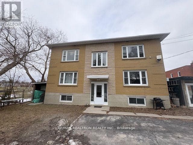 28 MCCOLL STREET, Toronto — photo 5