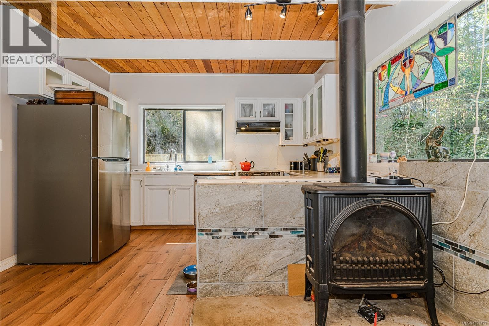 1671 North Beach Rd, Victoria — photo 4