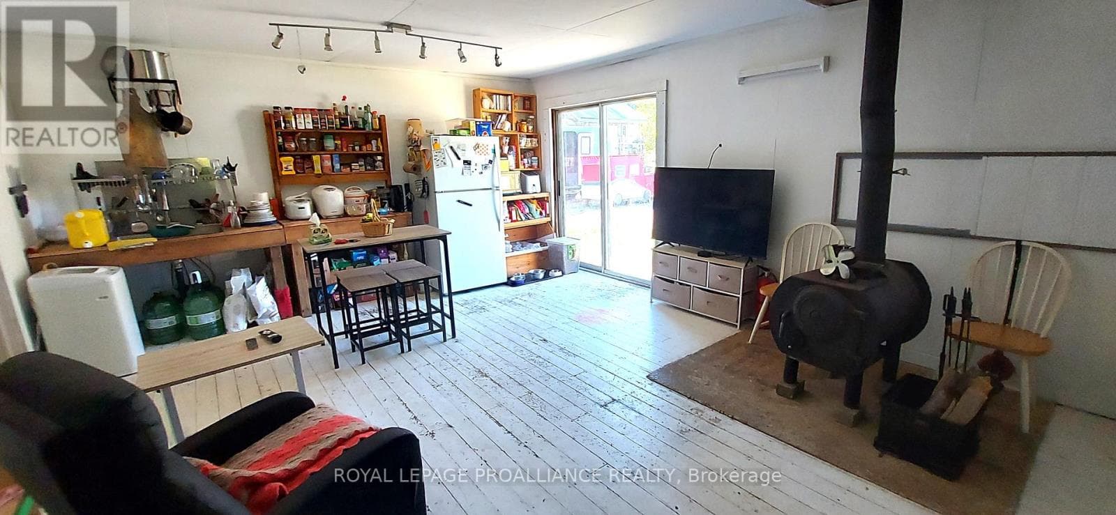 812 CLEVELAND ROAD, Central Lakes — photo 4