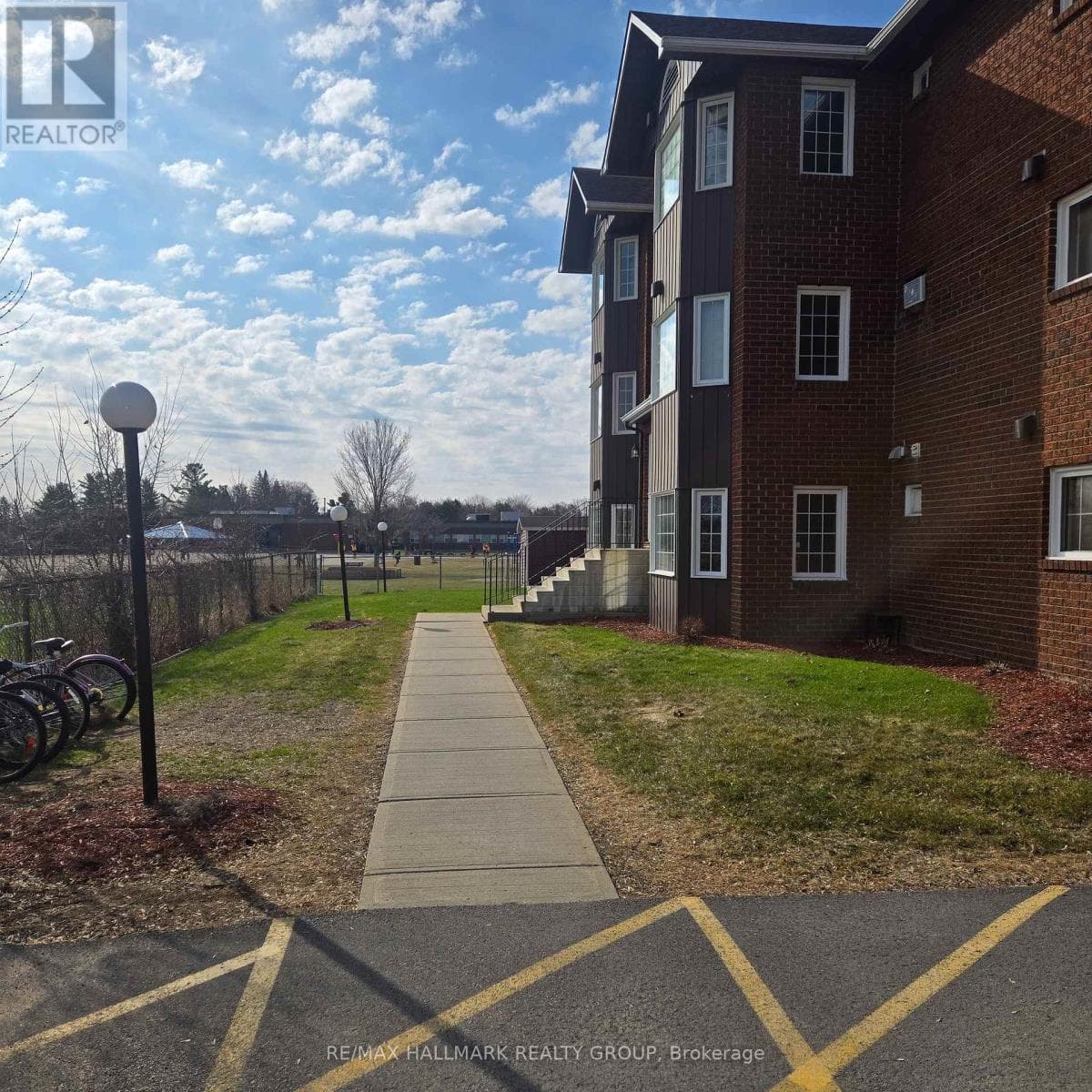 1B - 89 EDEY STREET W, Ottawa — photo 4