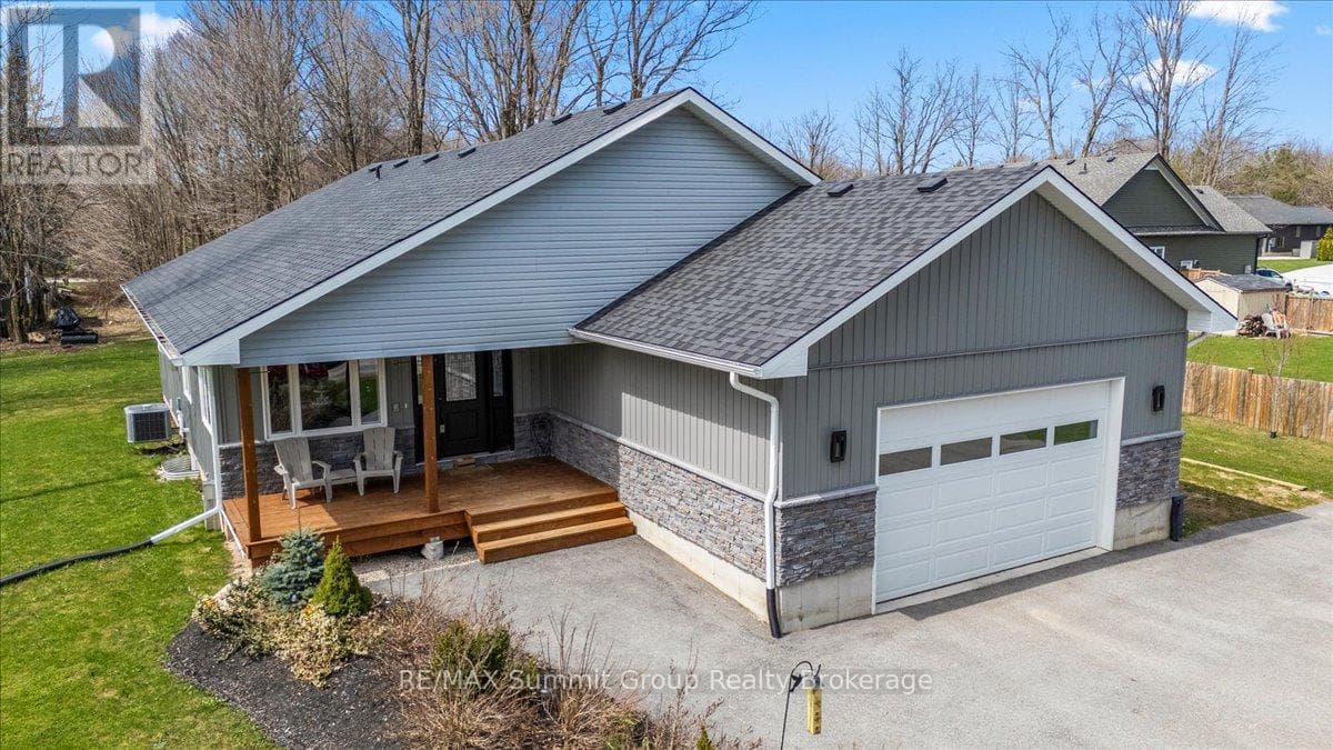 135 CONFEDERATION DRIVE in 
