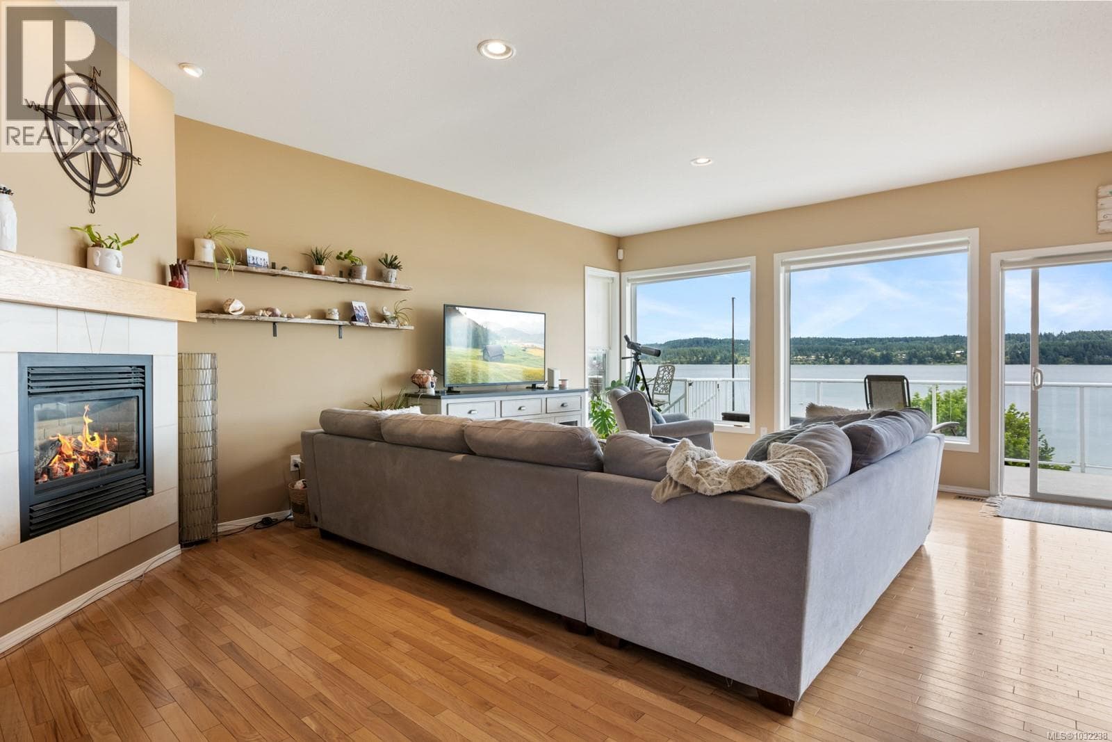6800 BUCKLEY BAIE FRONTAGE ROAD, Vancouver Island — photo 5