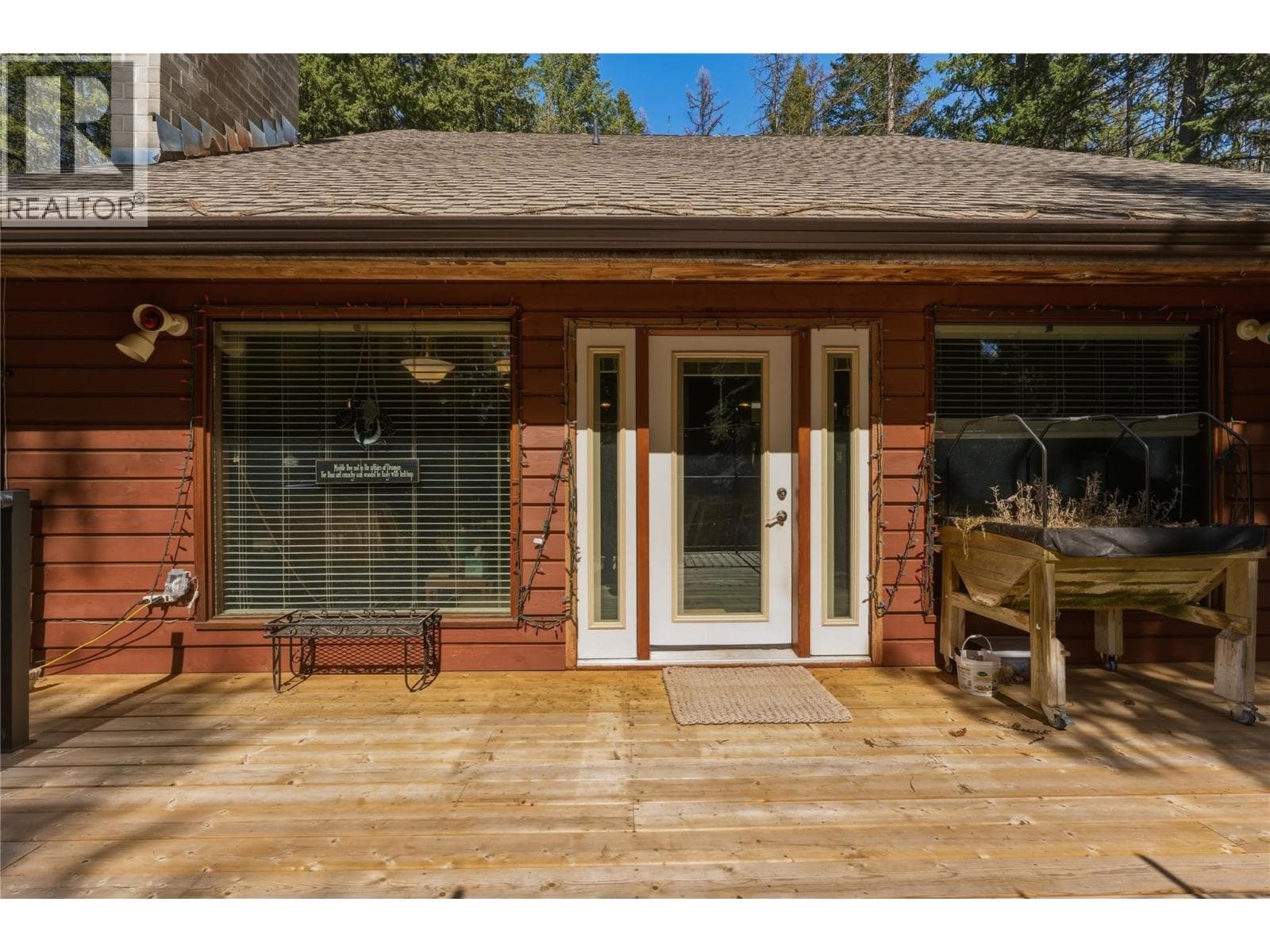 8257 Rogers Road, Interior REALTORS® — photo 2