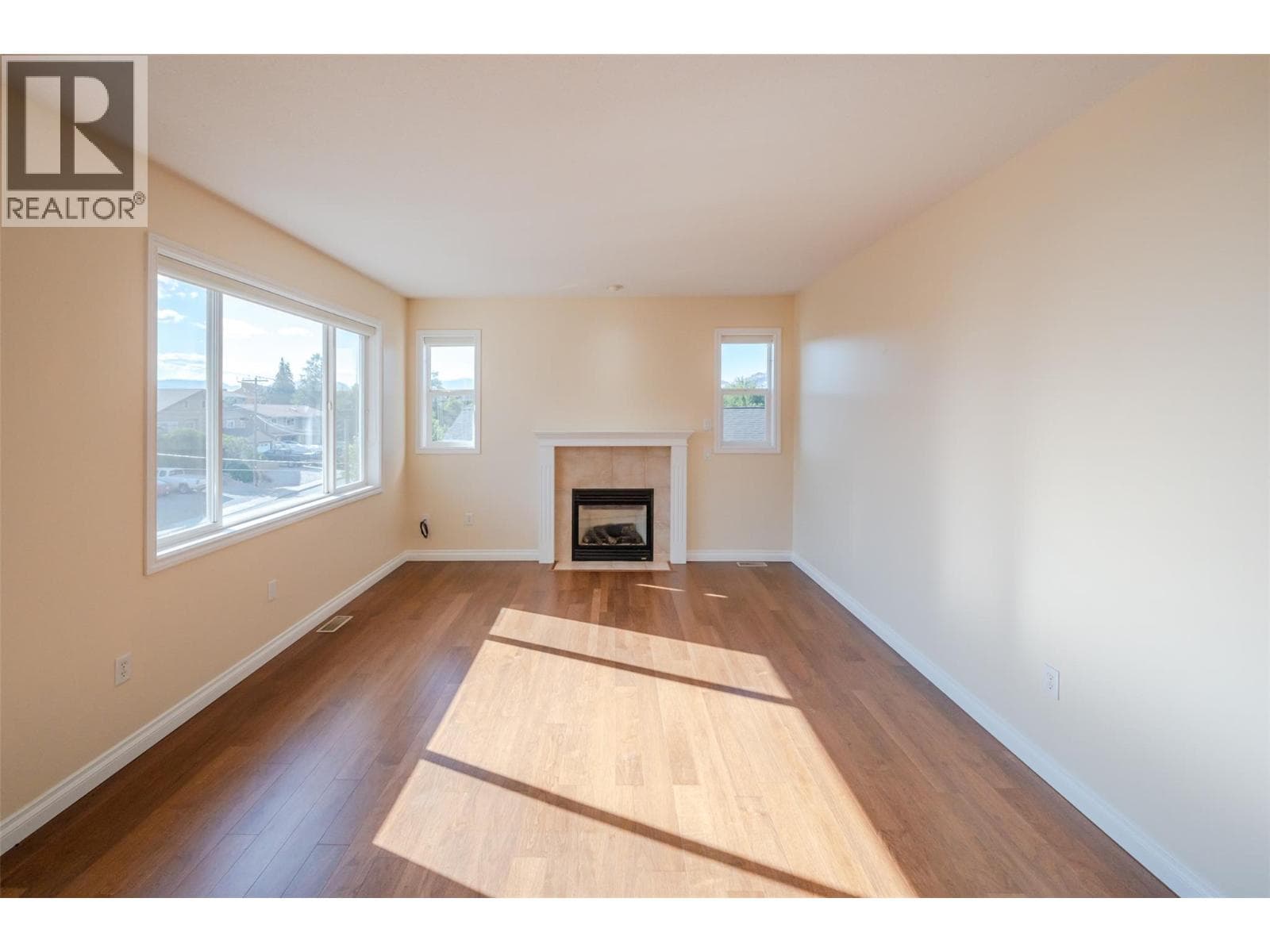 5820 89TH STREET UNIT 301, Interior REALTORS® — photo 3
