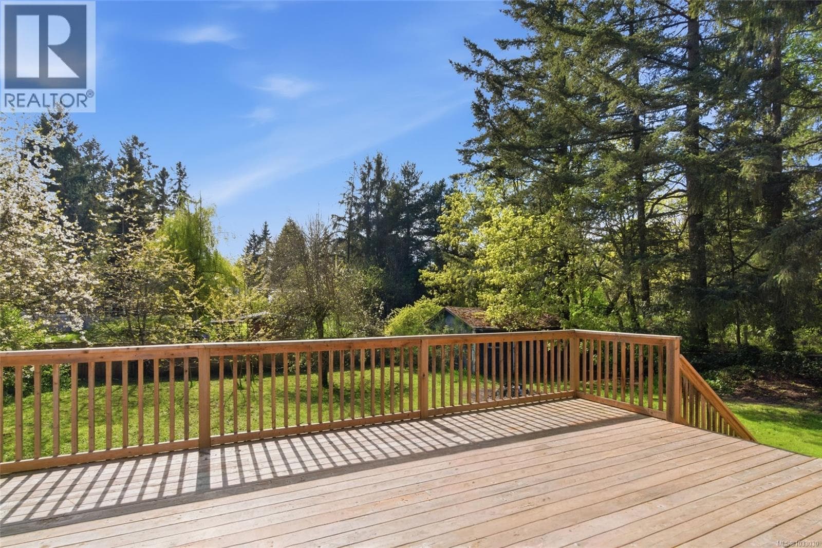 1747 Cedar Rd NE, Victoria — photo 5