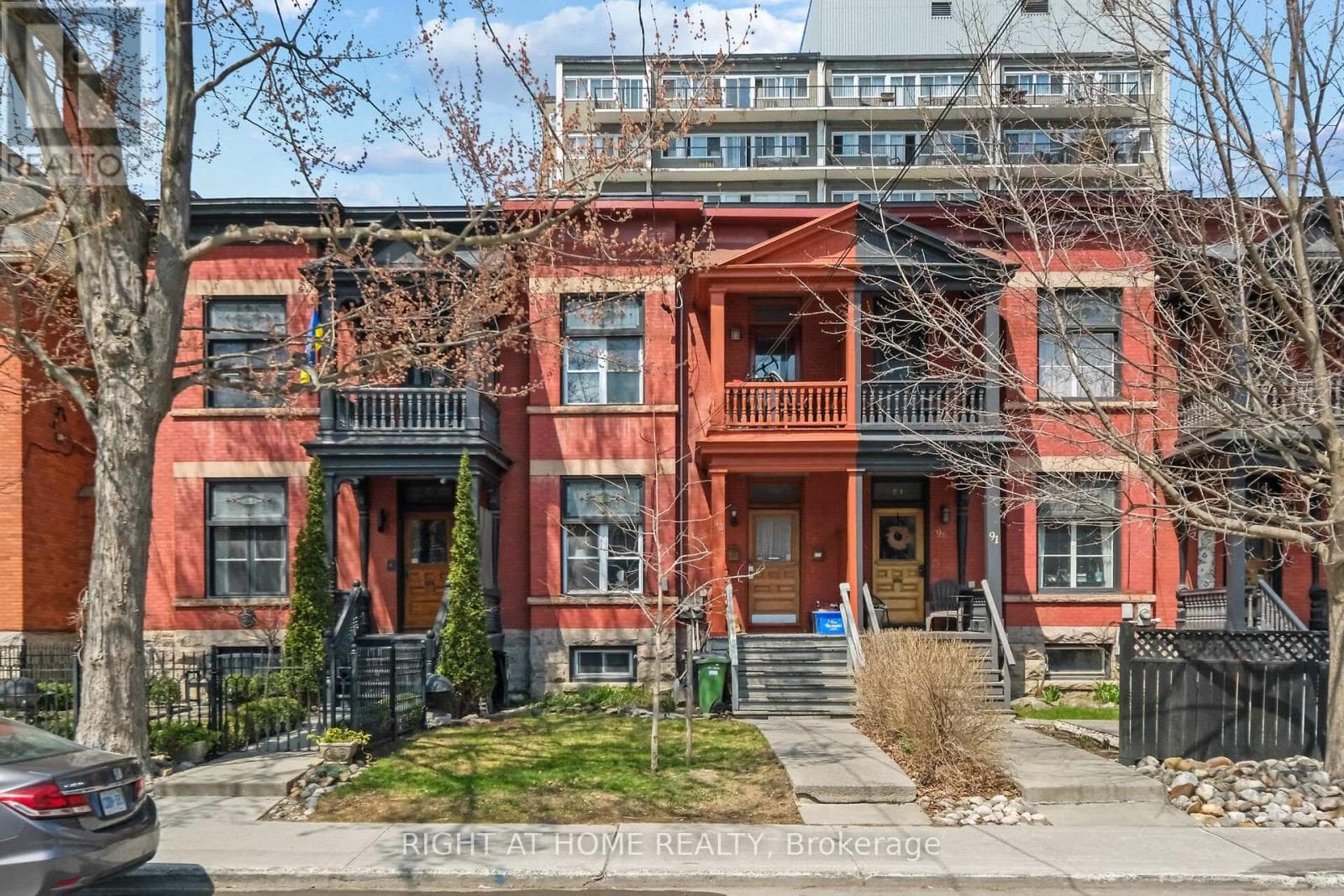 93 GILMOUR STREET in CENTRETOWN