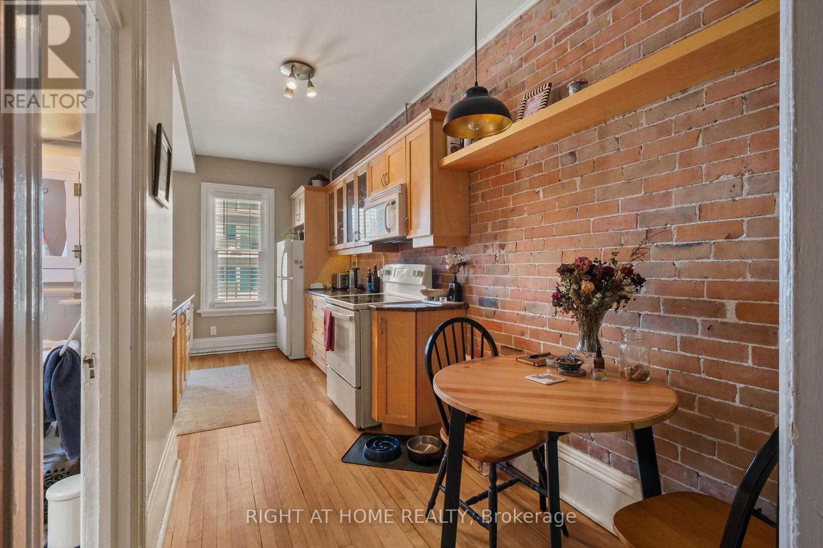 93 GILMOUR STREET, Ottawa — photo 5
