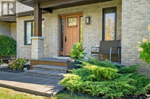 524 OSMOND DALEY DRIVE, Ottawa — photo 3
