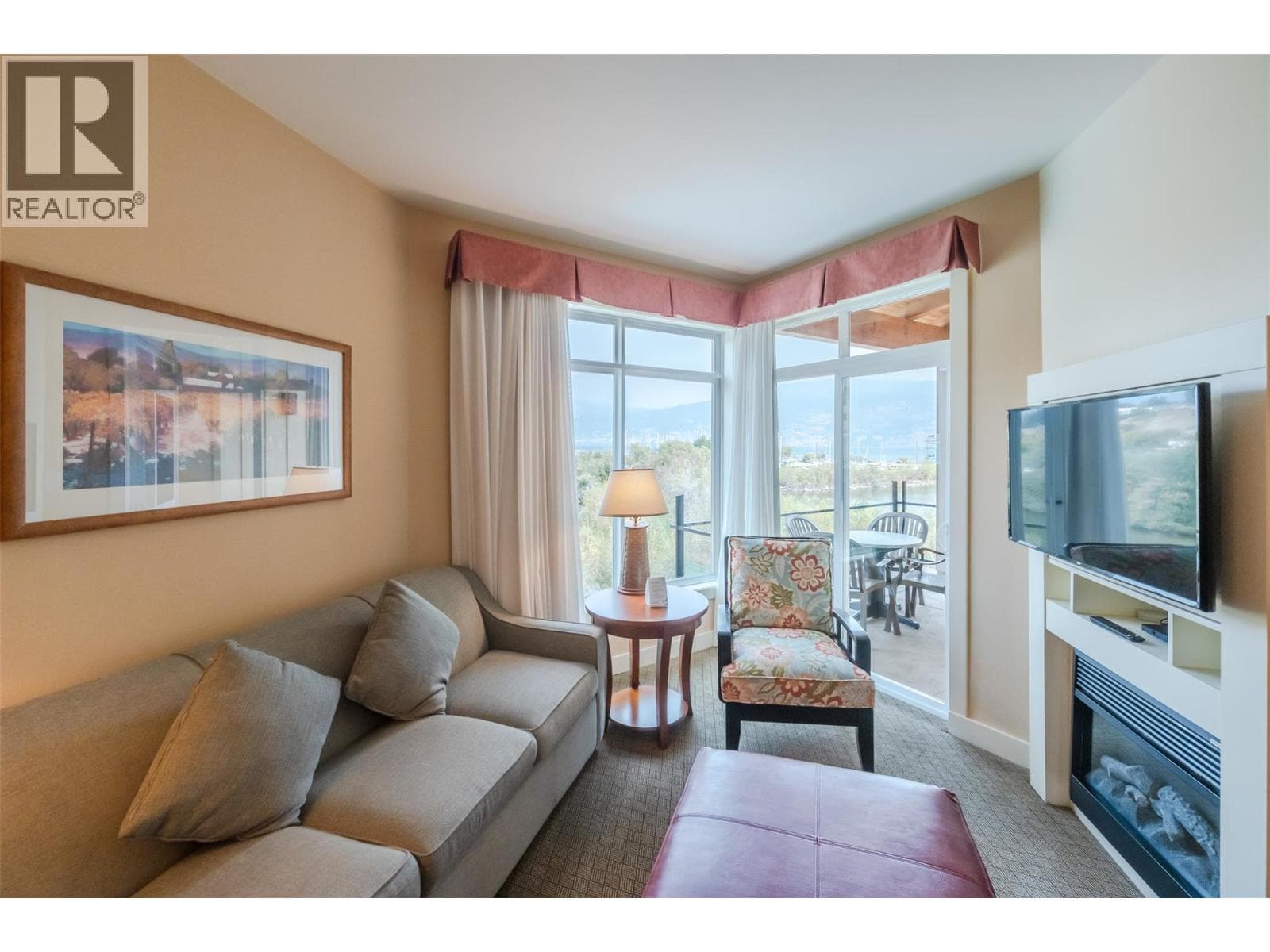 13011 Lakeshore Drive Unit# 227, Interior REALTORS® — photo 2
