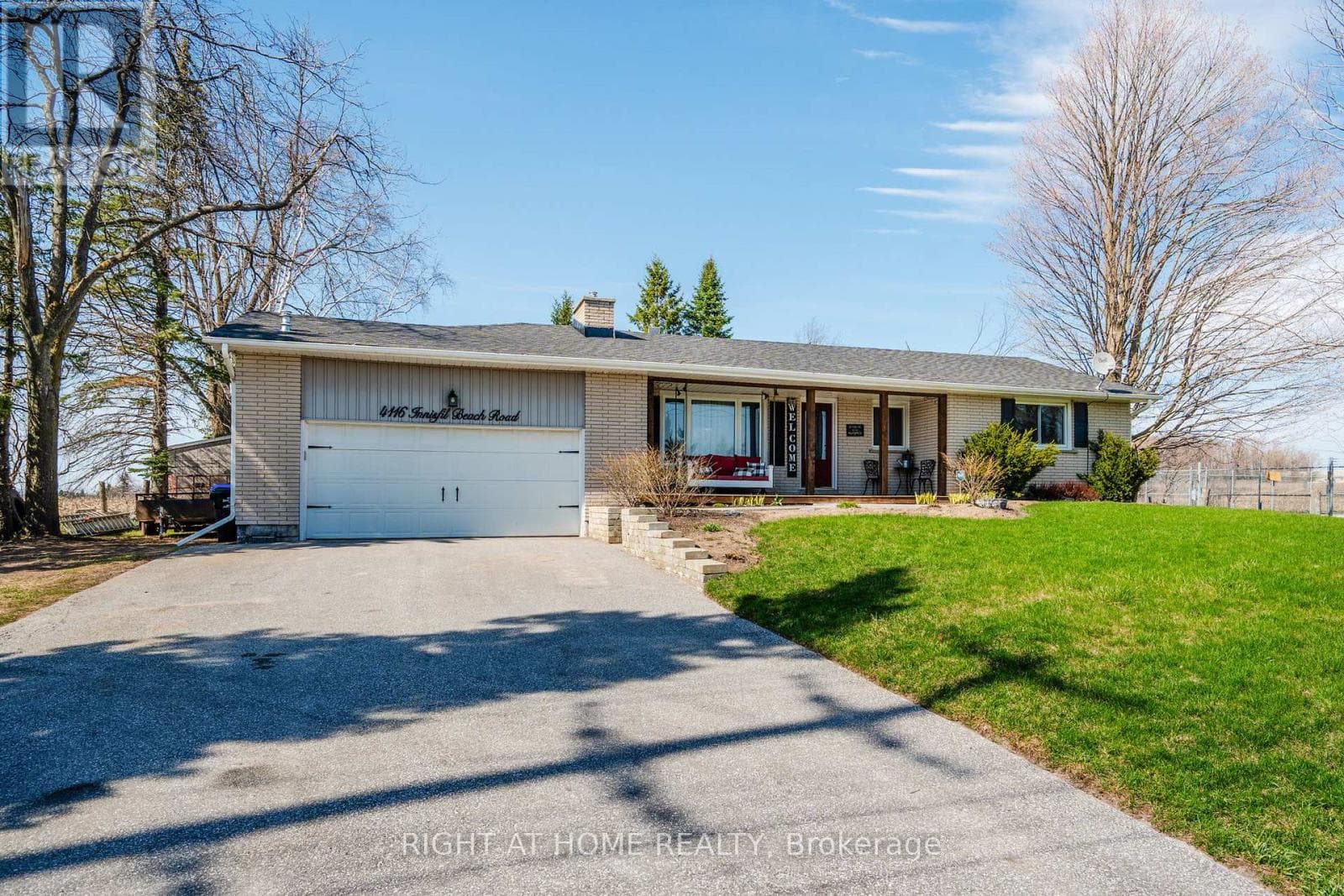 4116 INNISFIL BEACH ROAD in 