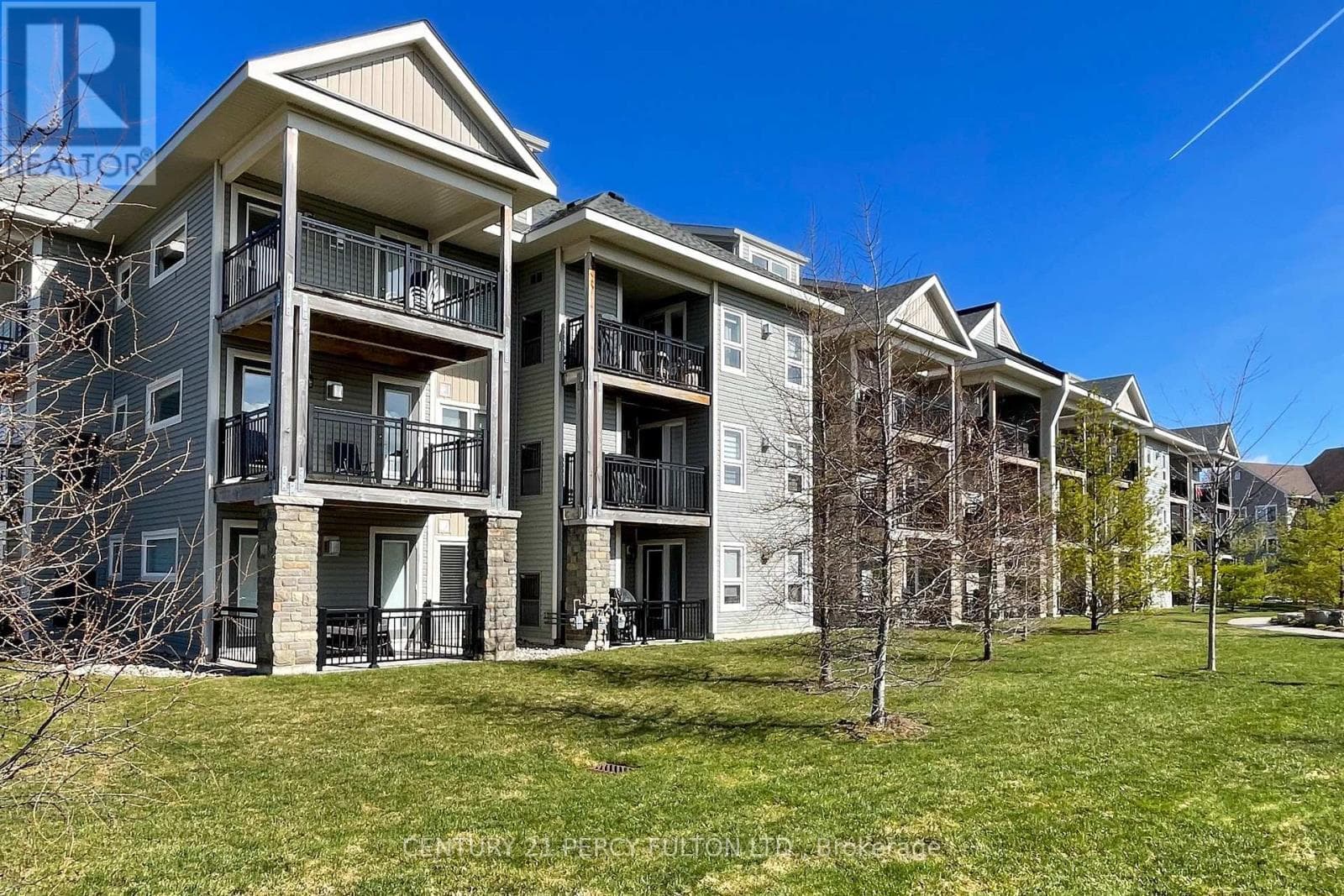 107 - 2 COVE COURT, Toronto — photo 2