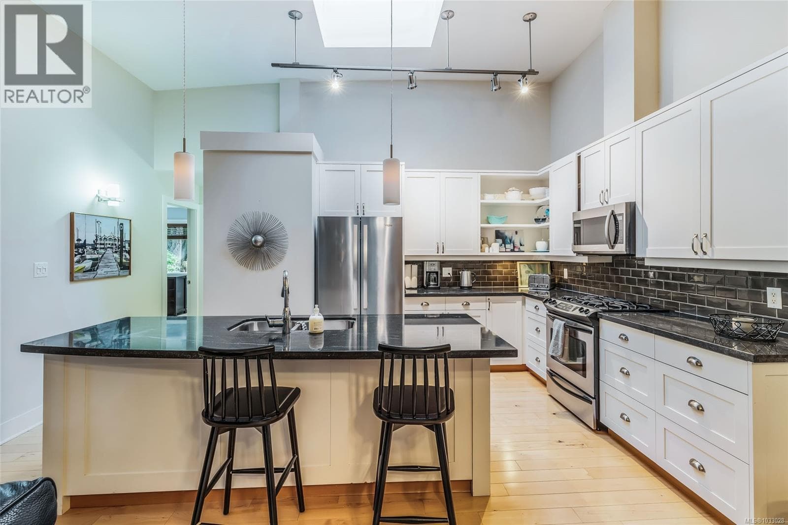65 1059 Tanglewood Pl, Vancouver Island — photo 3