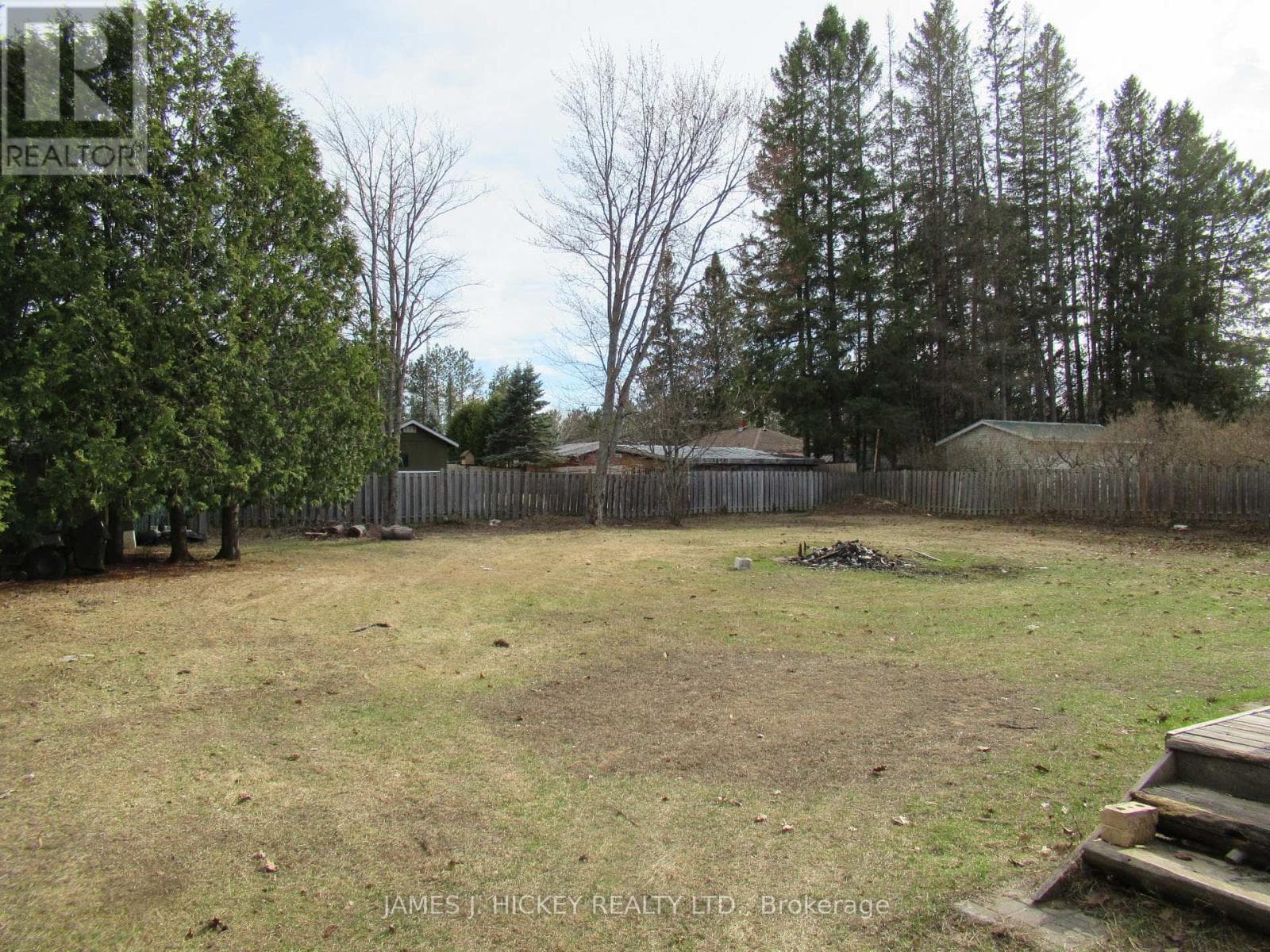 115 LORNE PLACE, Renfrew County — photo 2