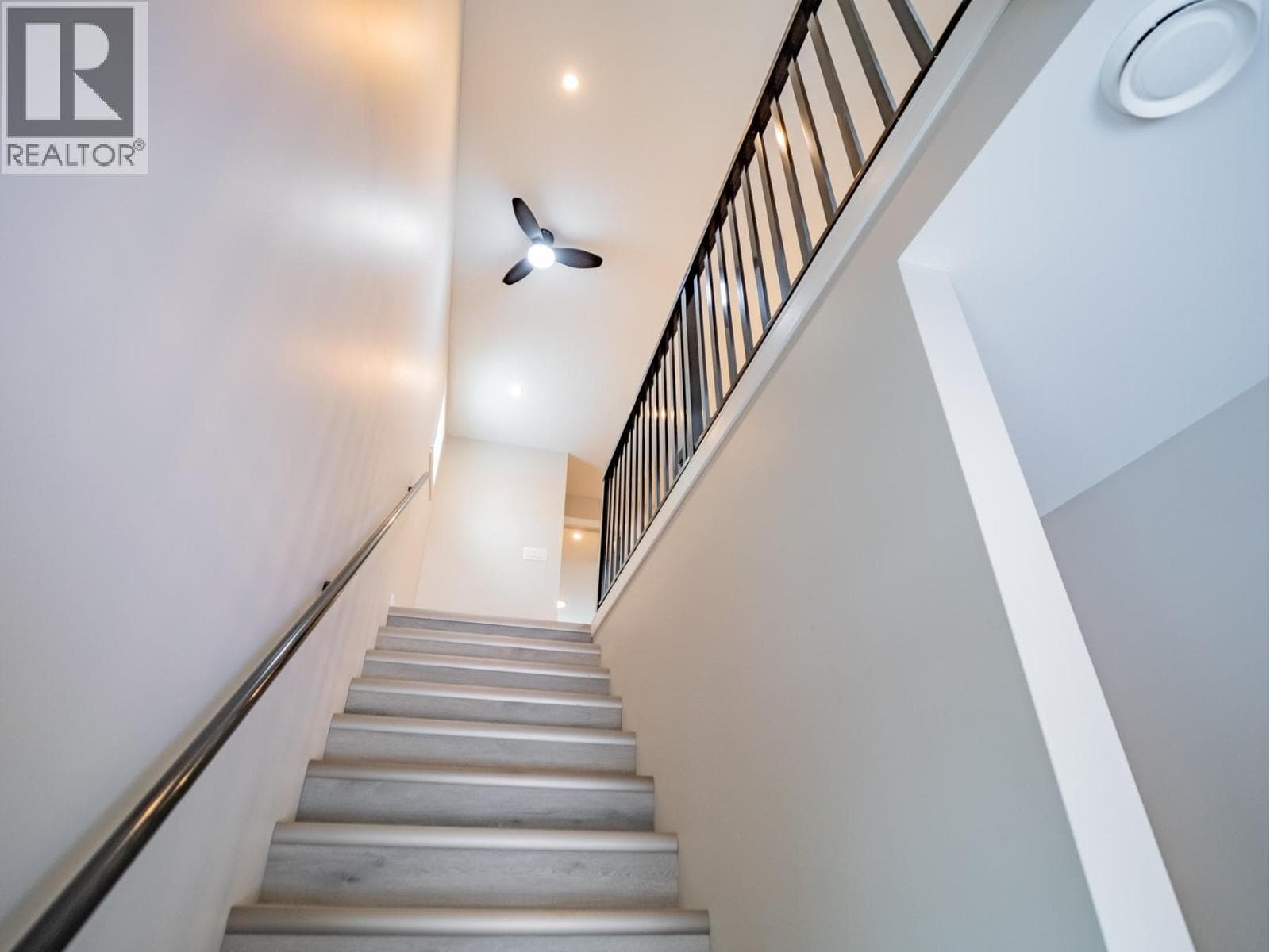 2255 MCTAVISH Road Unit# A Lot# SL 2, Interior REALTORS® — photo 5