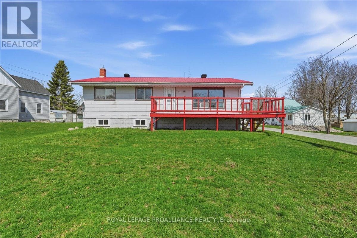 118 RIVER STREET E, Central Lakes — photo 2