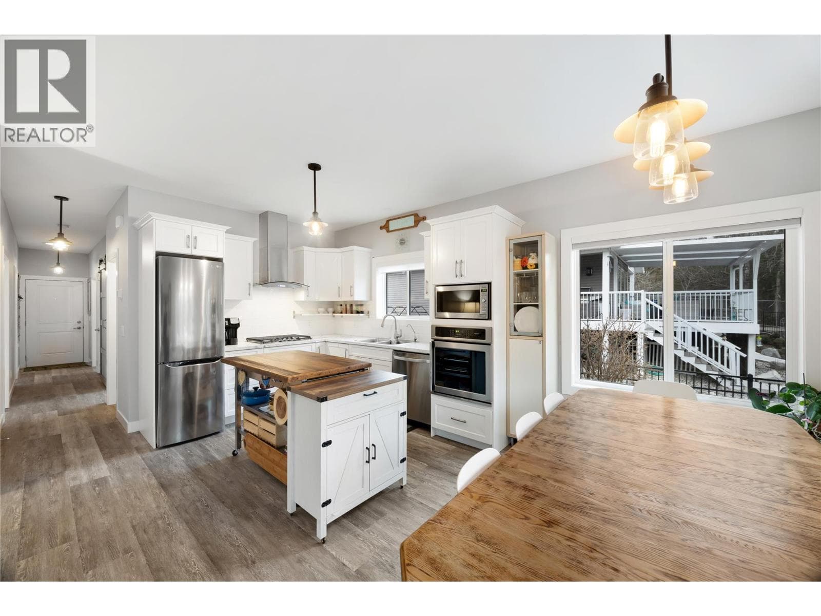 4505 McLean Creek Road Unit# G8, Interior REALTORS® — photo 4