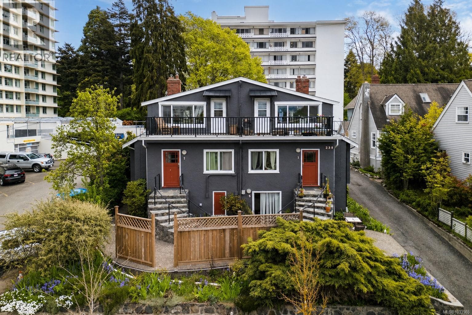 239 St. Andrews St in James Bay