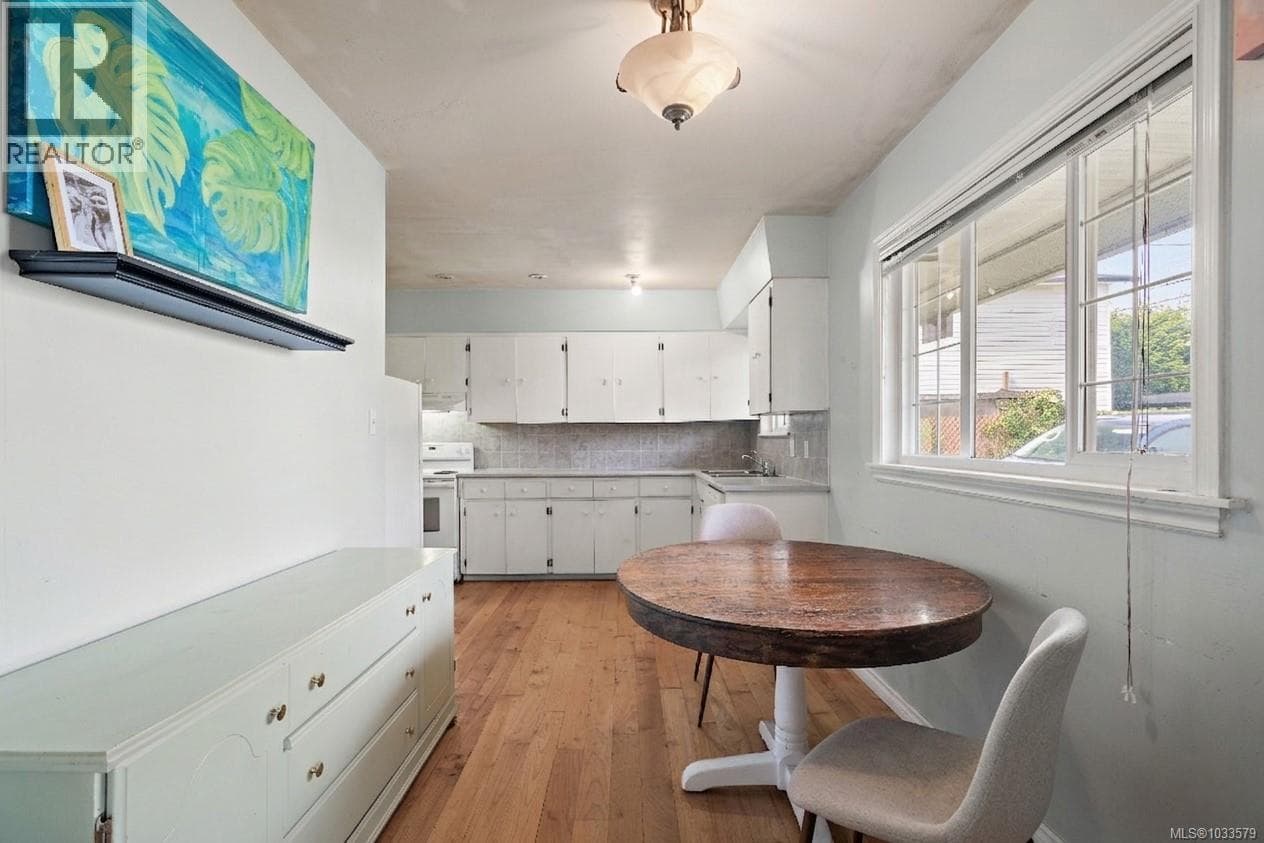 349 Hilchey Rd, Victoria — photo 3