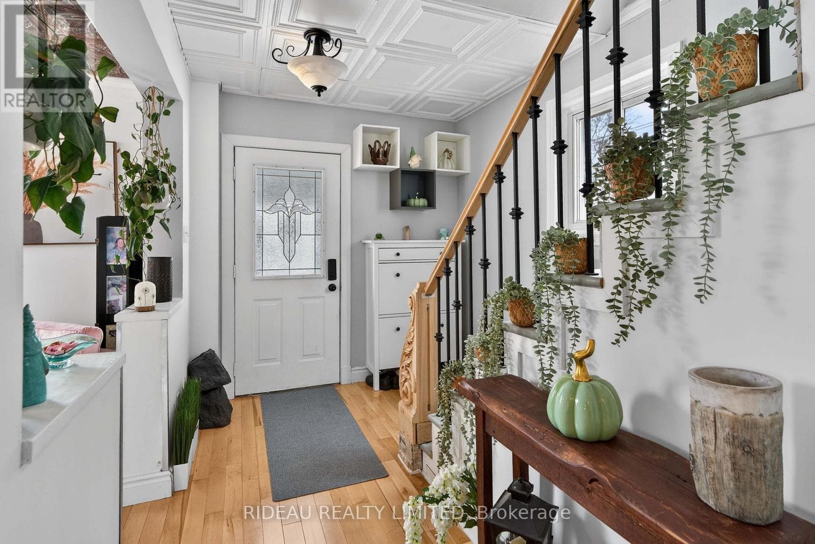 110 MAIN STREET E, Rideau St.Lawrence — photo 3