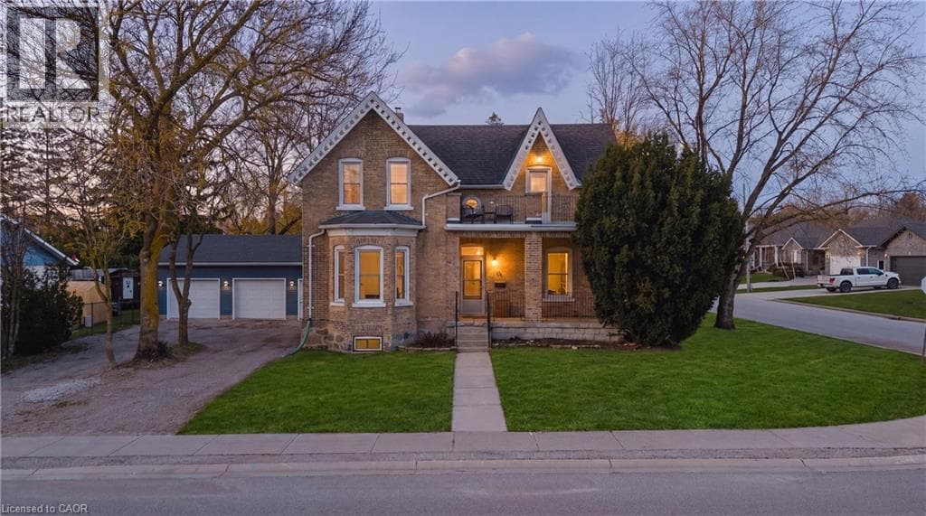 17 ALLAN Street W in 