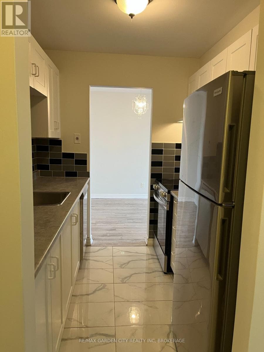 302 - 4692 CRYSLER AVENUE, Niagara — photo 3