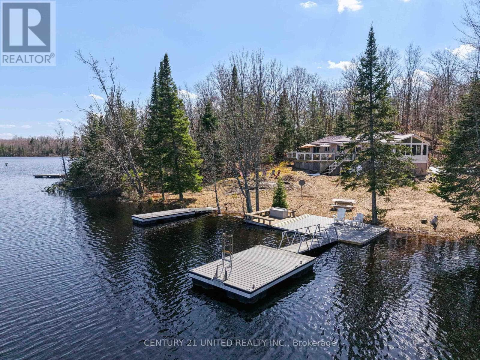 1047 REDWOOD LANE in 
