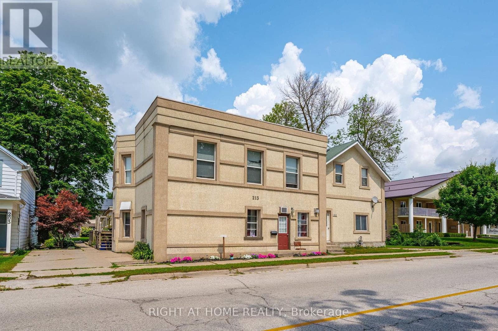 213 MAIN STREET E in 