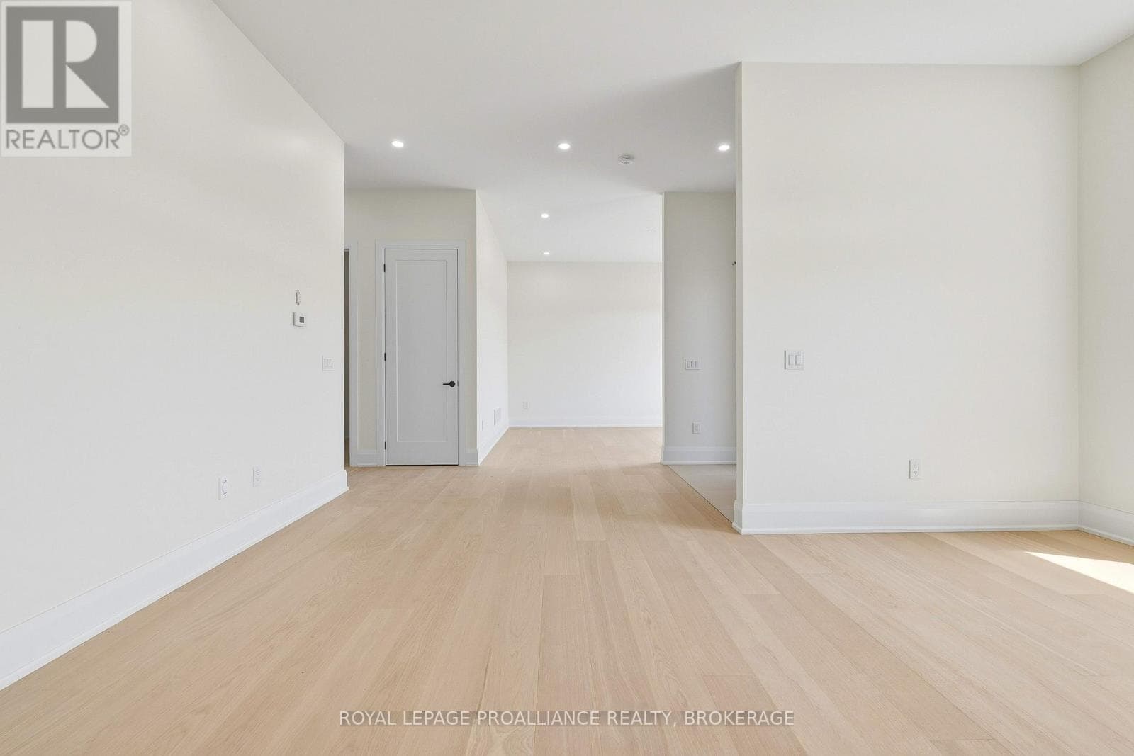 130 HINEMAN STREET, Kingston — photo 4