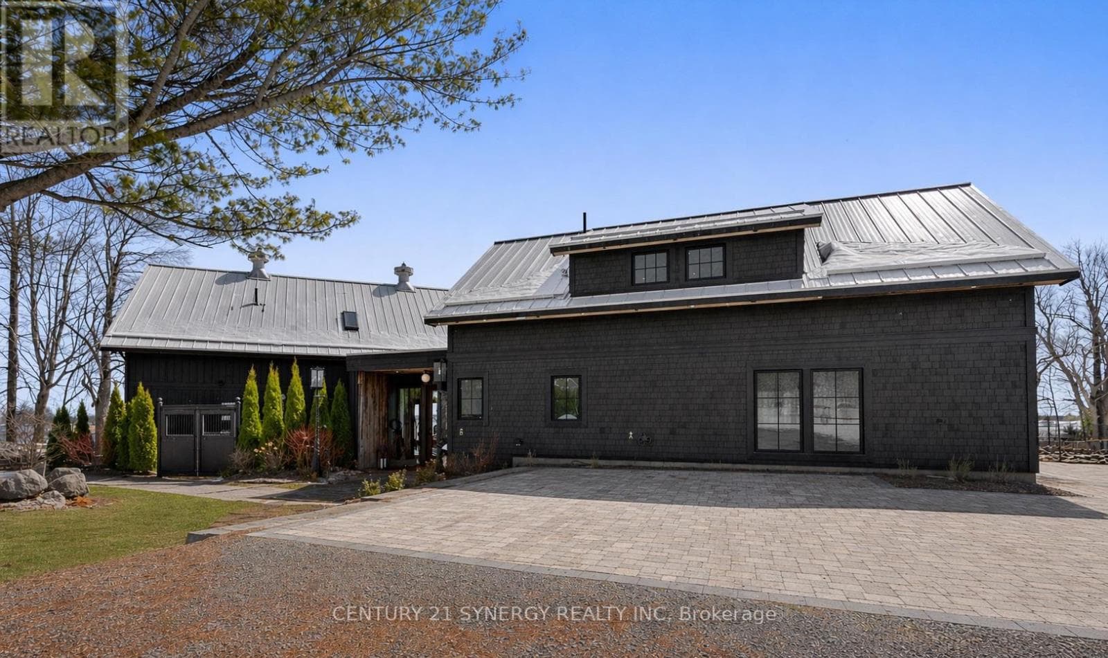 4/6 SIFTON ROAD in 