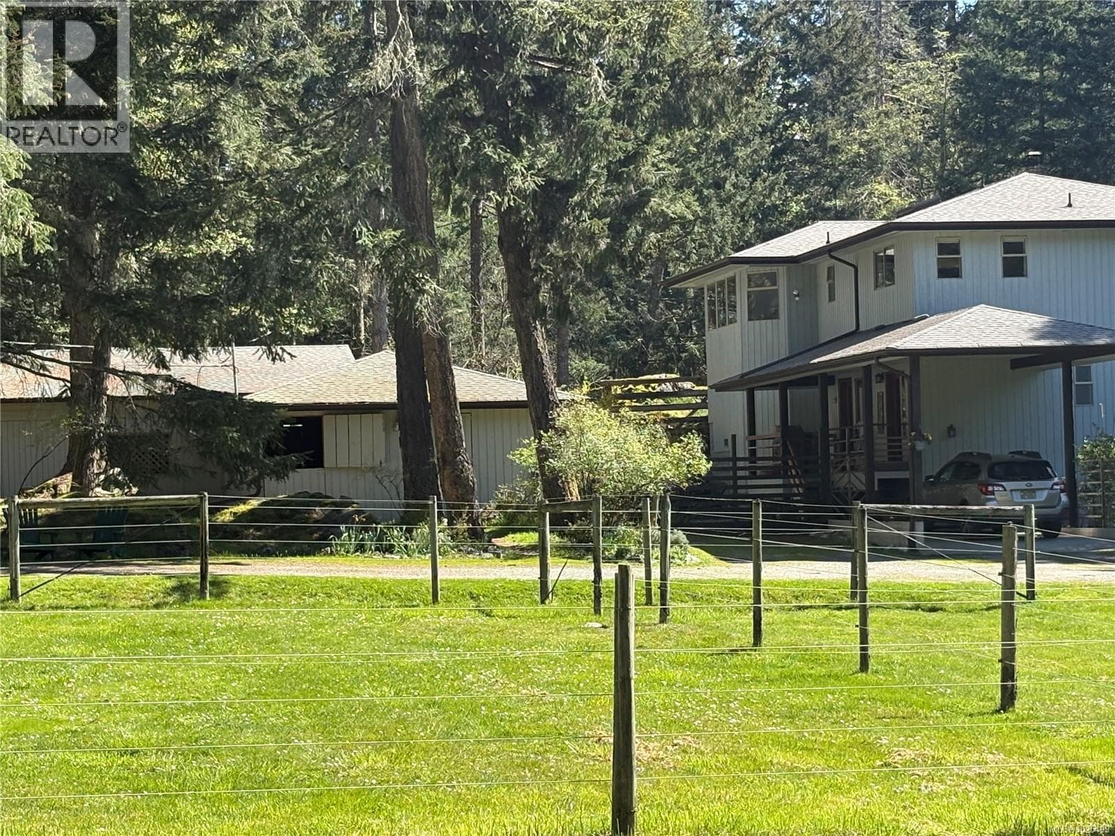 137 Forest Ridge Rd in 