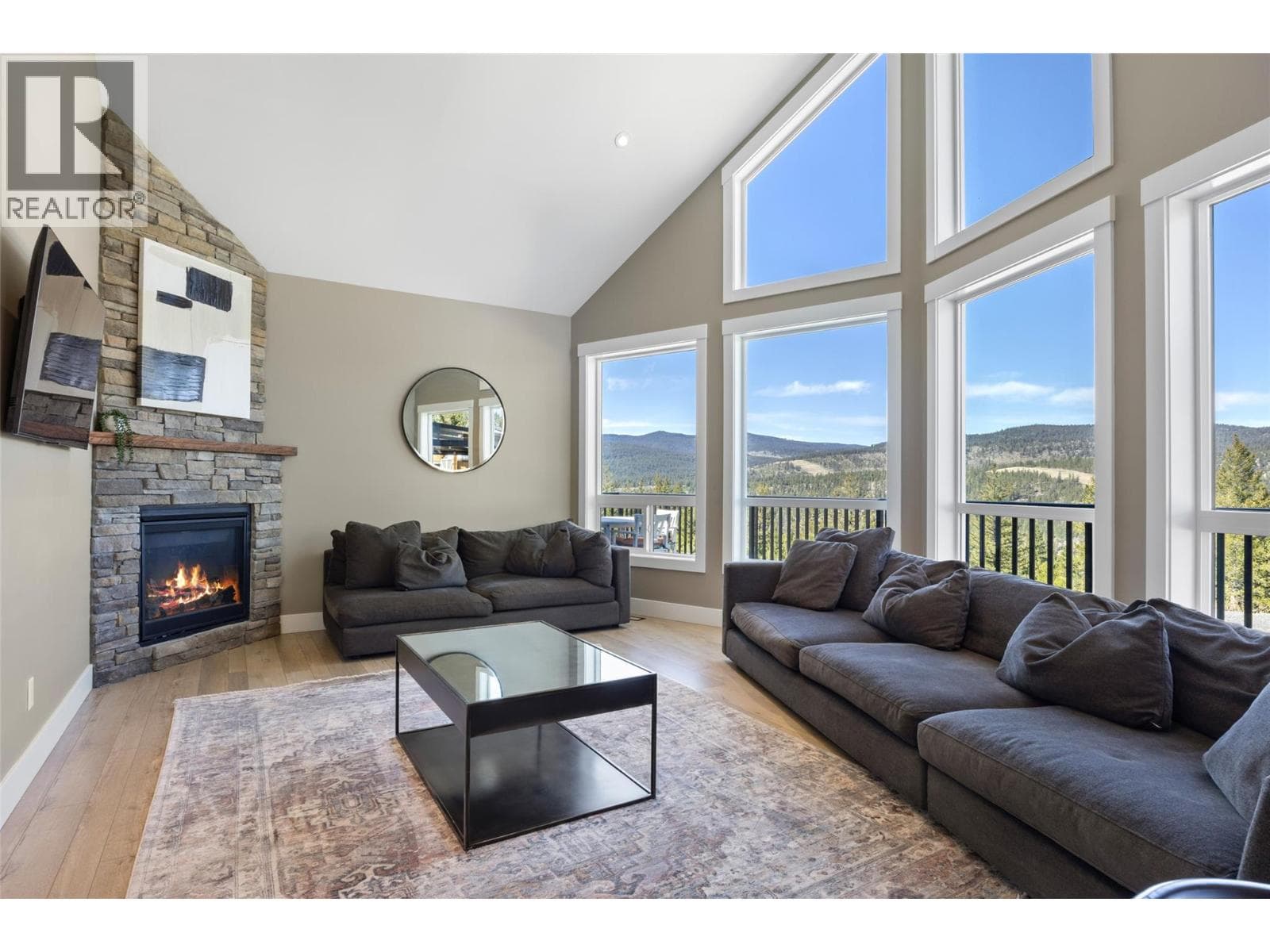 111 Veale Road, Interior REALTORS® — photo 4