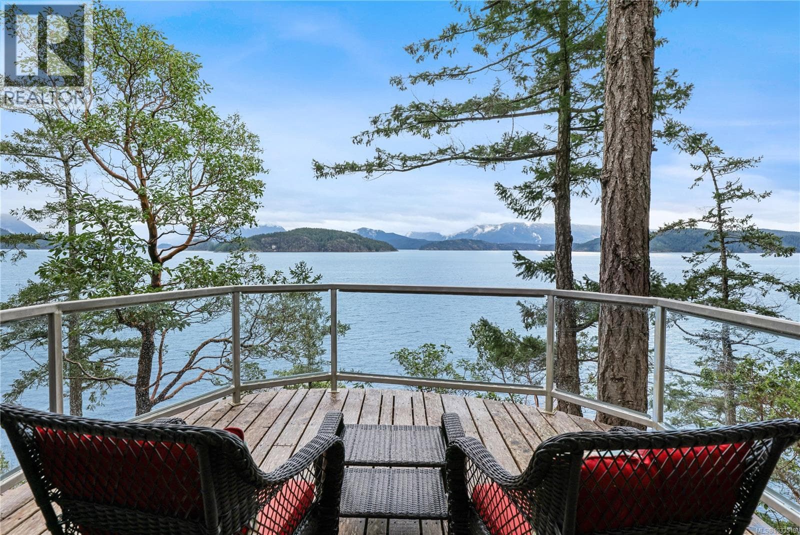 1704 Tiber Bay Rd in 