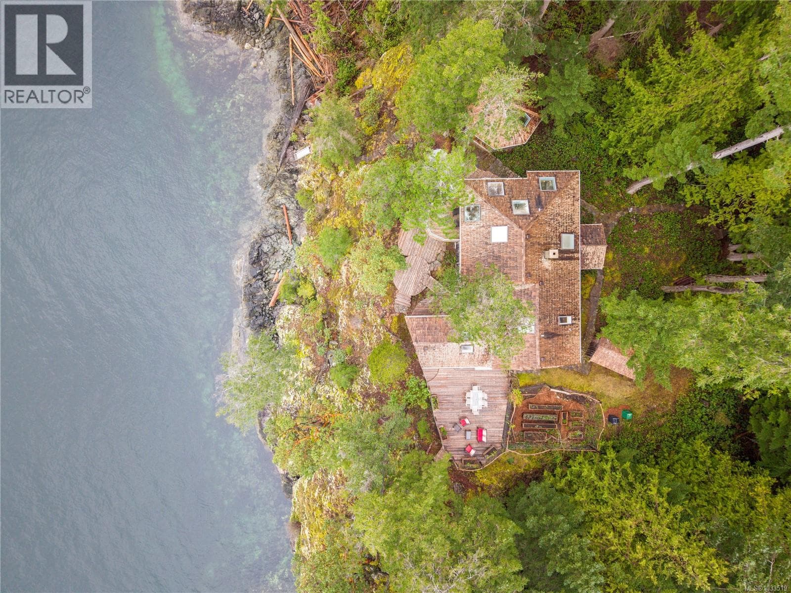 1704 Tiber Bay Rd, Vancouver Island — photo 2
