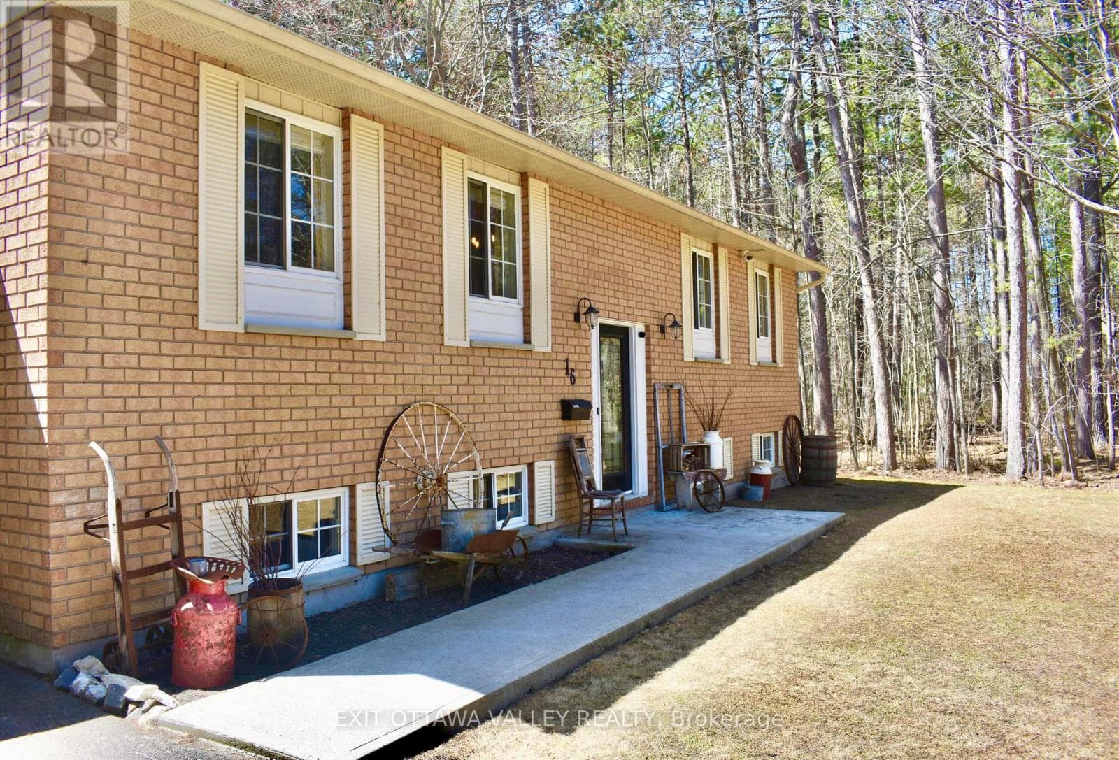 16 HERITAGE DRIVE, Renfrew County — photo 3