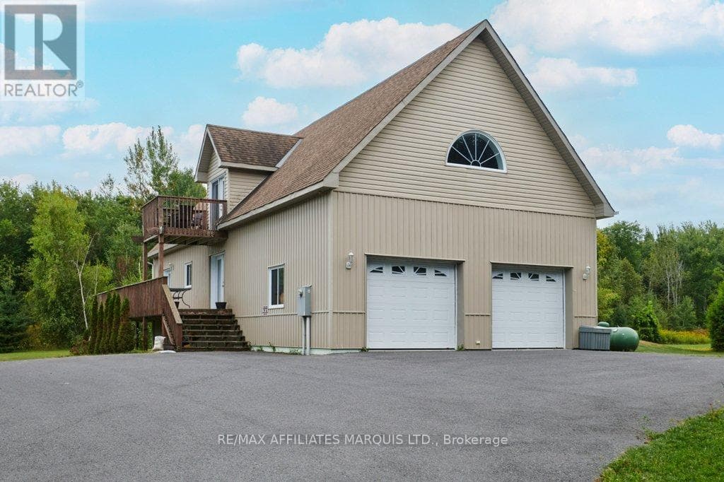 35 NEVADA STREET, Cornwall — photo 3