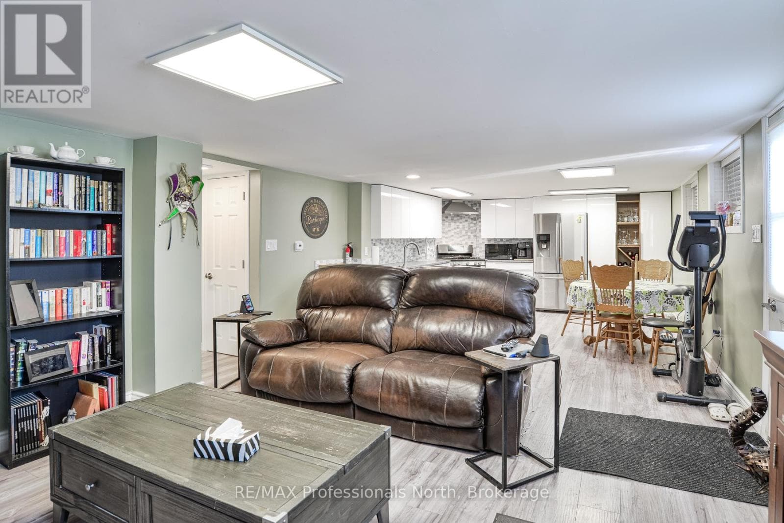 148 PARK ROAD, OnePoint — photo 4