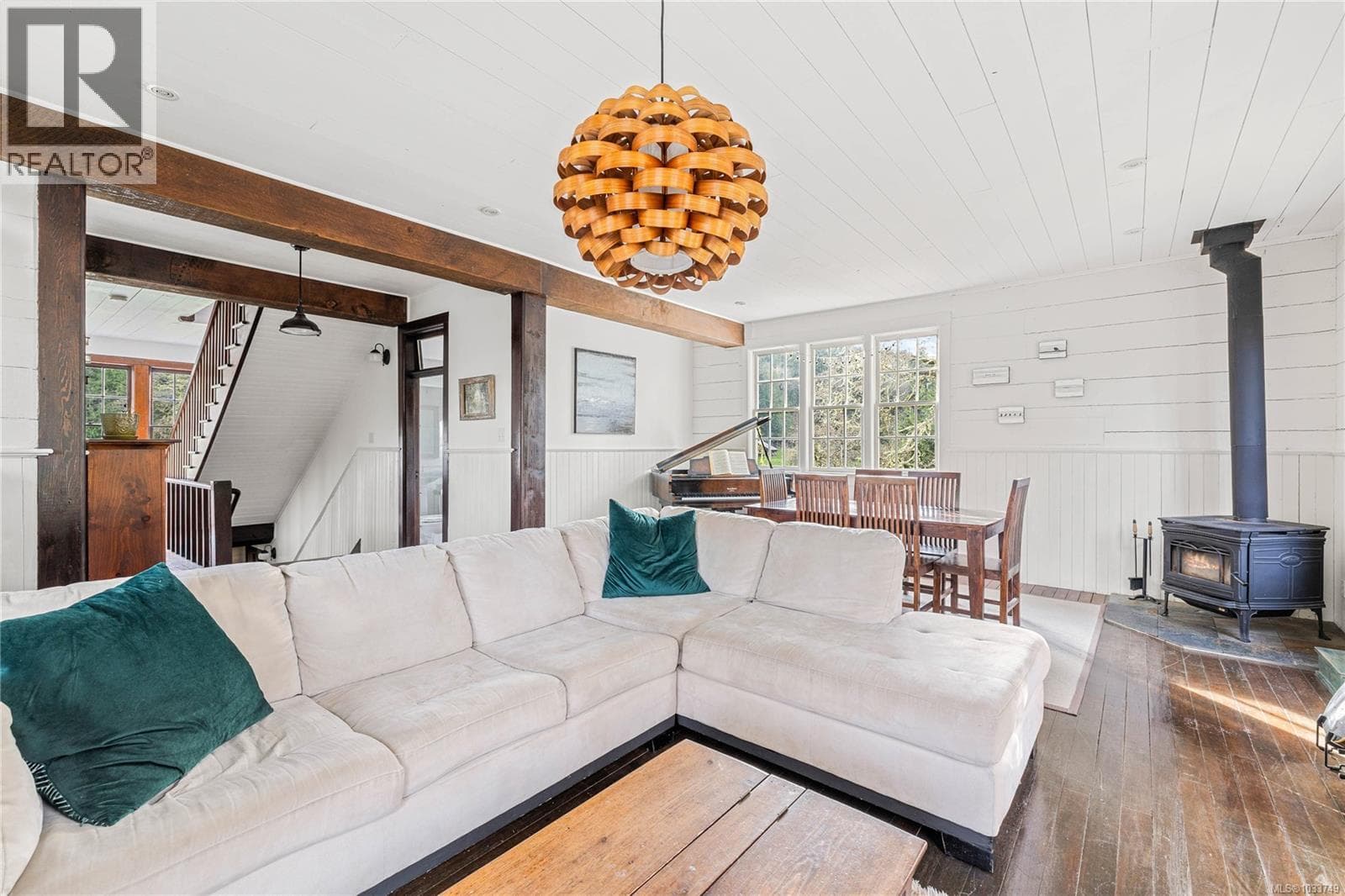 301 EPRON ROAD, Victoria — photo 5