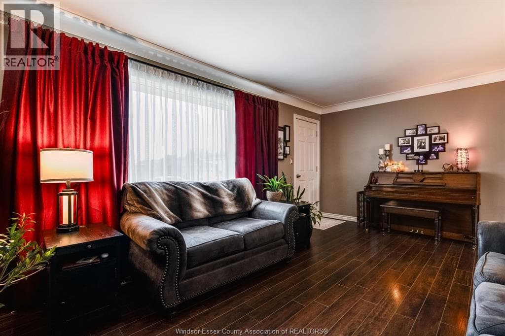 1654 Fairlea CRESCENT, Windsor — photo 4