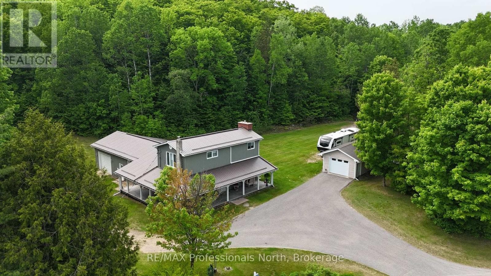 1023 CHESTER CRESCENT in 