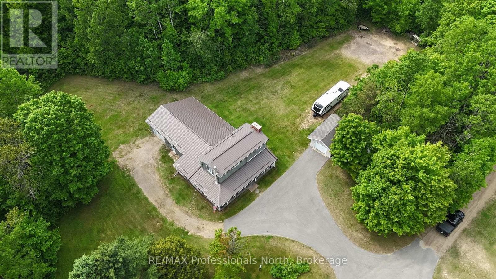 1023 CHESTER CRESCENT, OnePoint — photo 3