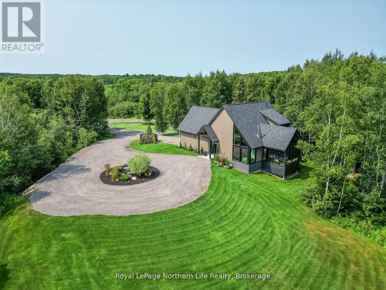 466 OUELLETTE ROAD, North Bay — photo 2