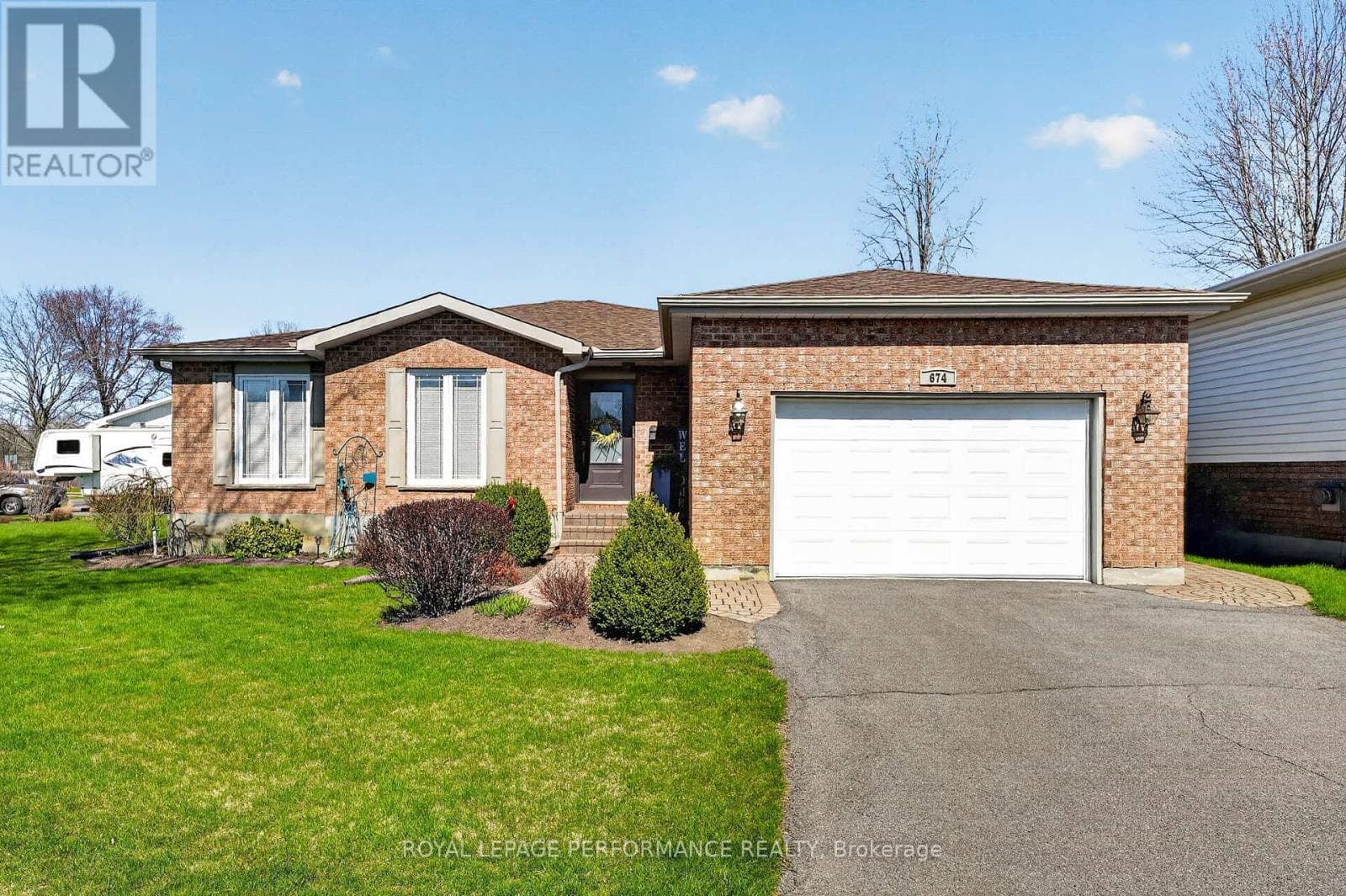 674 HAMILTON CRESCENT, Cornwall — photo 4
