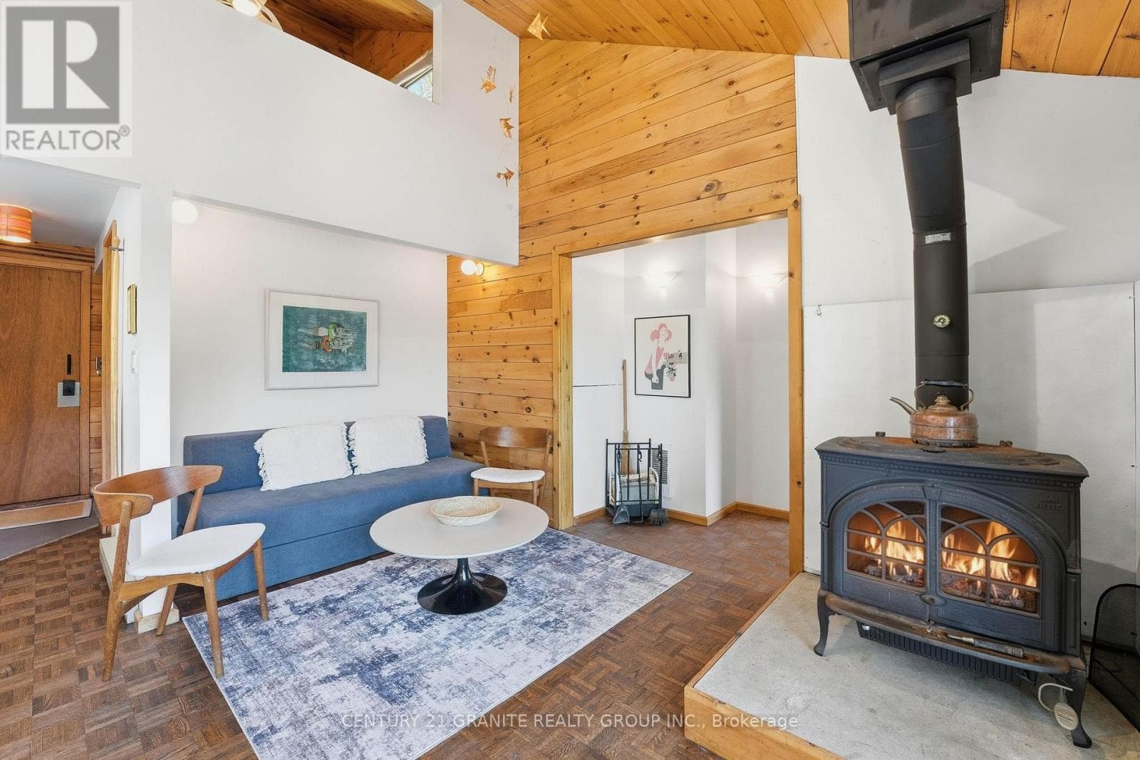 11 SUMAC COURT, Central Lakes — photo 2