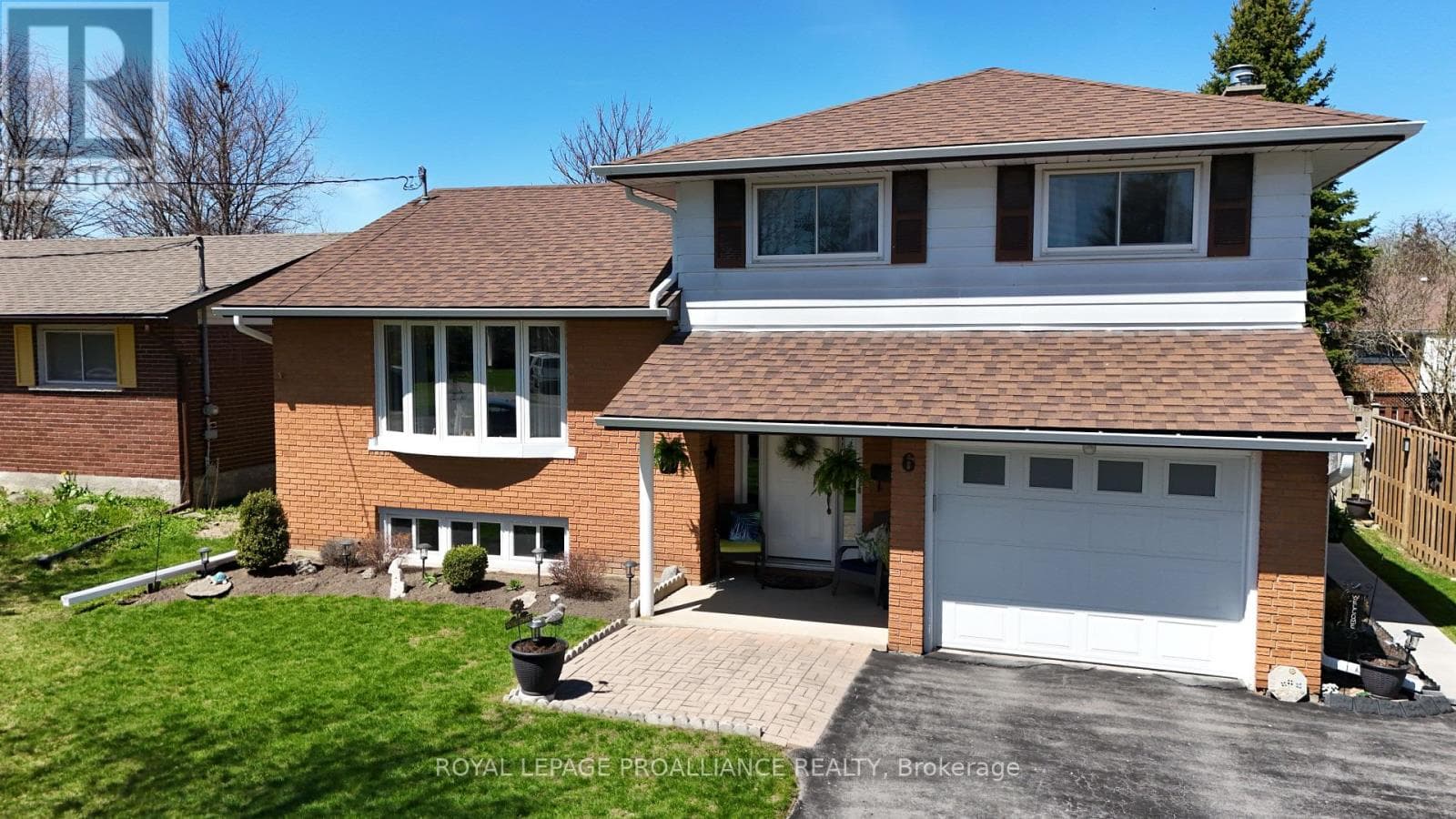 6 RICHMOND GROVE, Central Lakes — photo 2