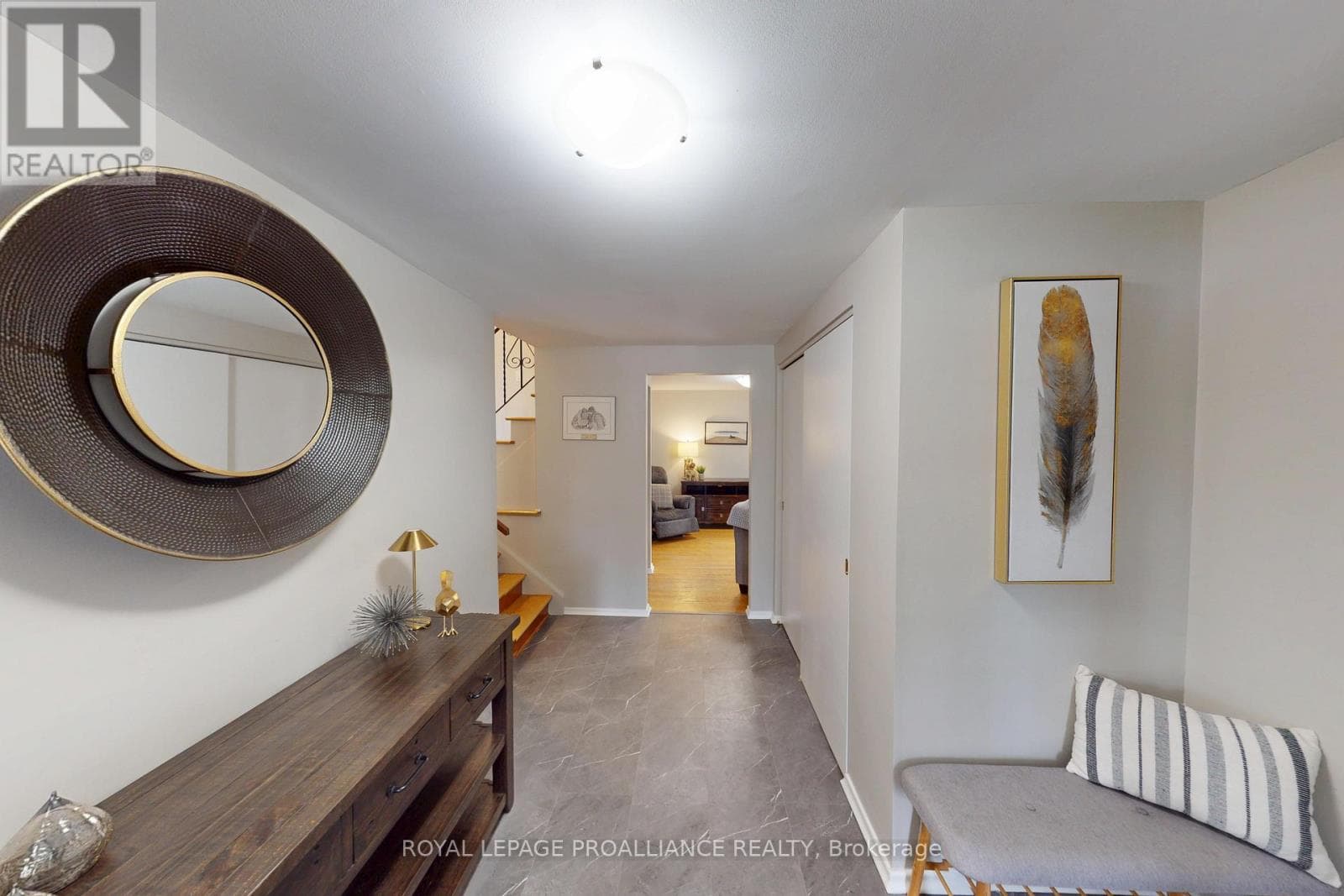 6 RICHMOND GROVE, Central Lakes — photo 3